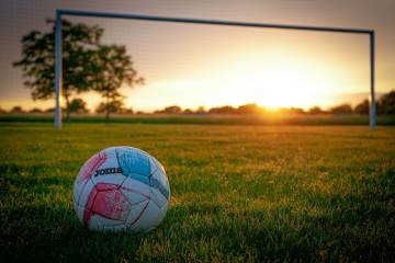 韩旭终于说实话了：打美国队个人能力就是差一截，我们拿什么拼？（配图示意）